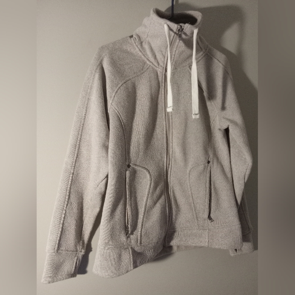 Avalanche 1/4 zip knit pullover sweatshirt with zipper pocket size M
